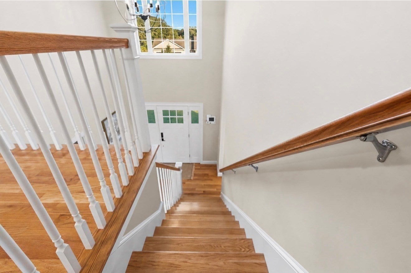 8 Lannister Ln, Seekonk, MA Photo #17
