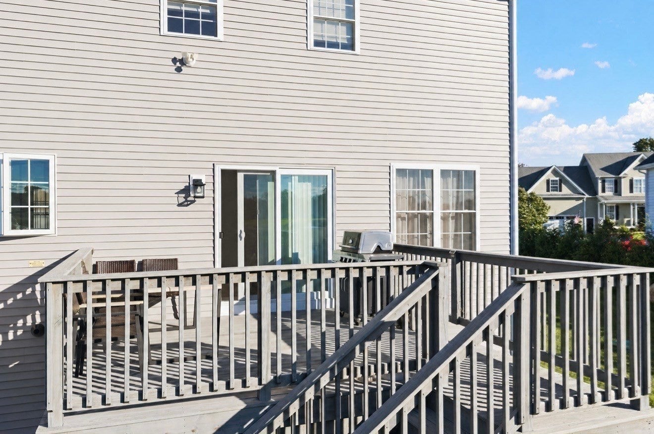 8 Lannister Ln, Seekonk, MA Photo #30