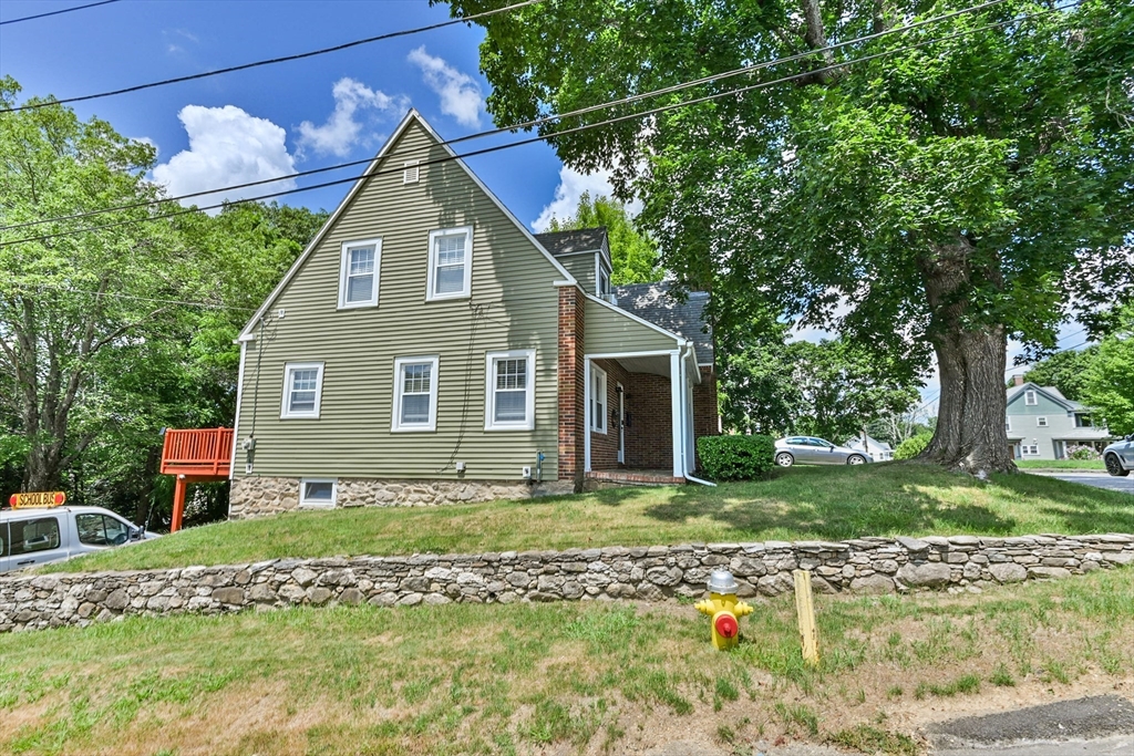 28 Litchfield Ave.