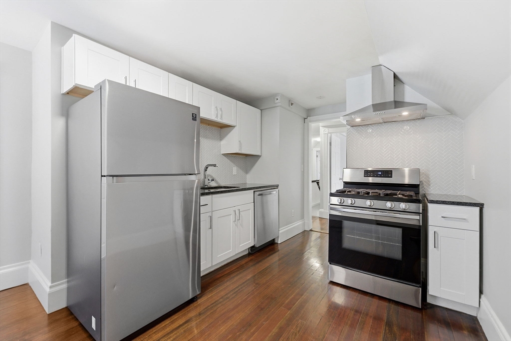 53 Greenbrier St