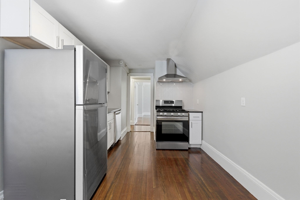 53 Greenbrier St