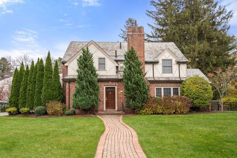 55 Evelyn Rd Newton MA 02468