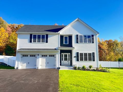 34 Clews St Shrewsbury MA 01545