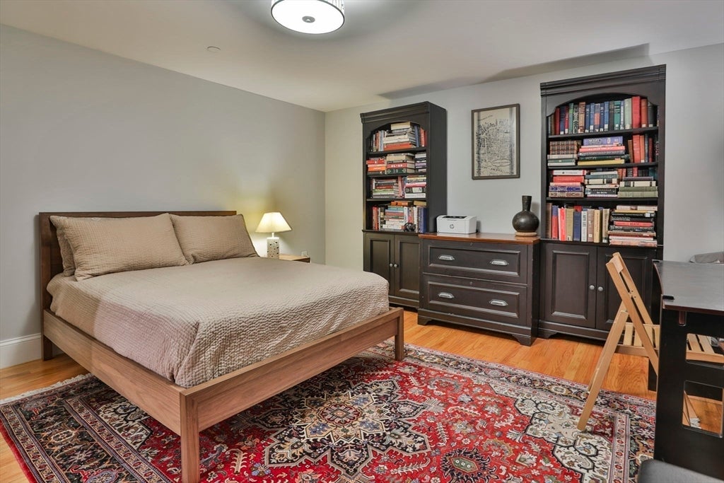 104 High St # F, Newburyport, MA, 01950, USA, 2 Bedrooms Bedrooms, ,2 BathroomsBathrooms,Condo,Contingent,104 High St # F,73540793