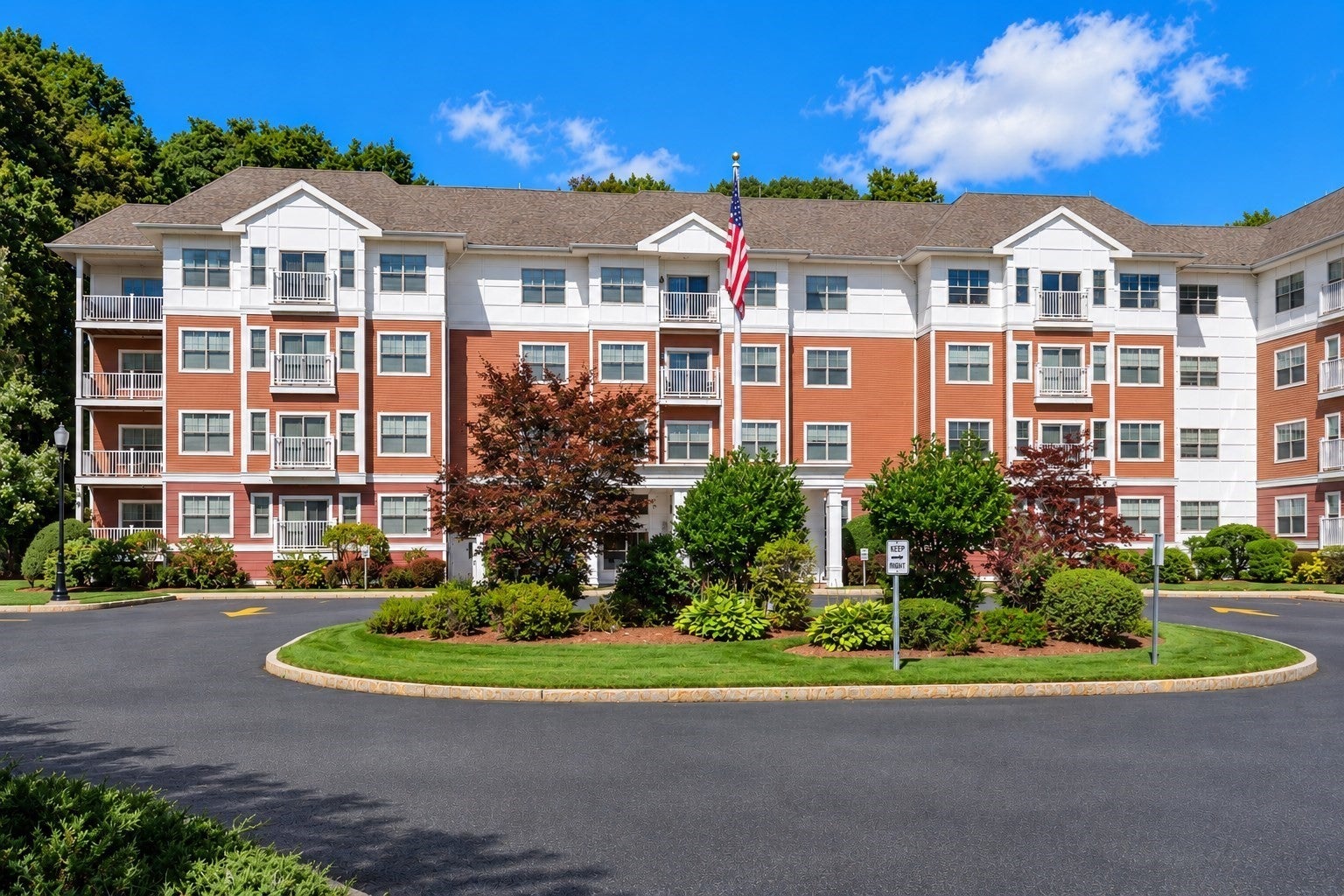 250 Main Street 402