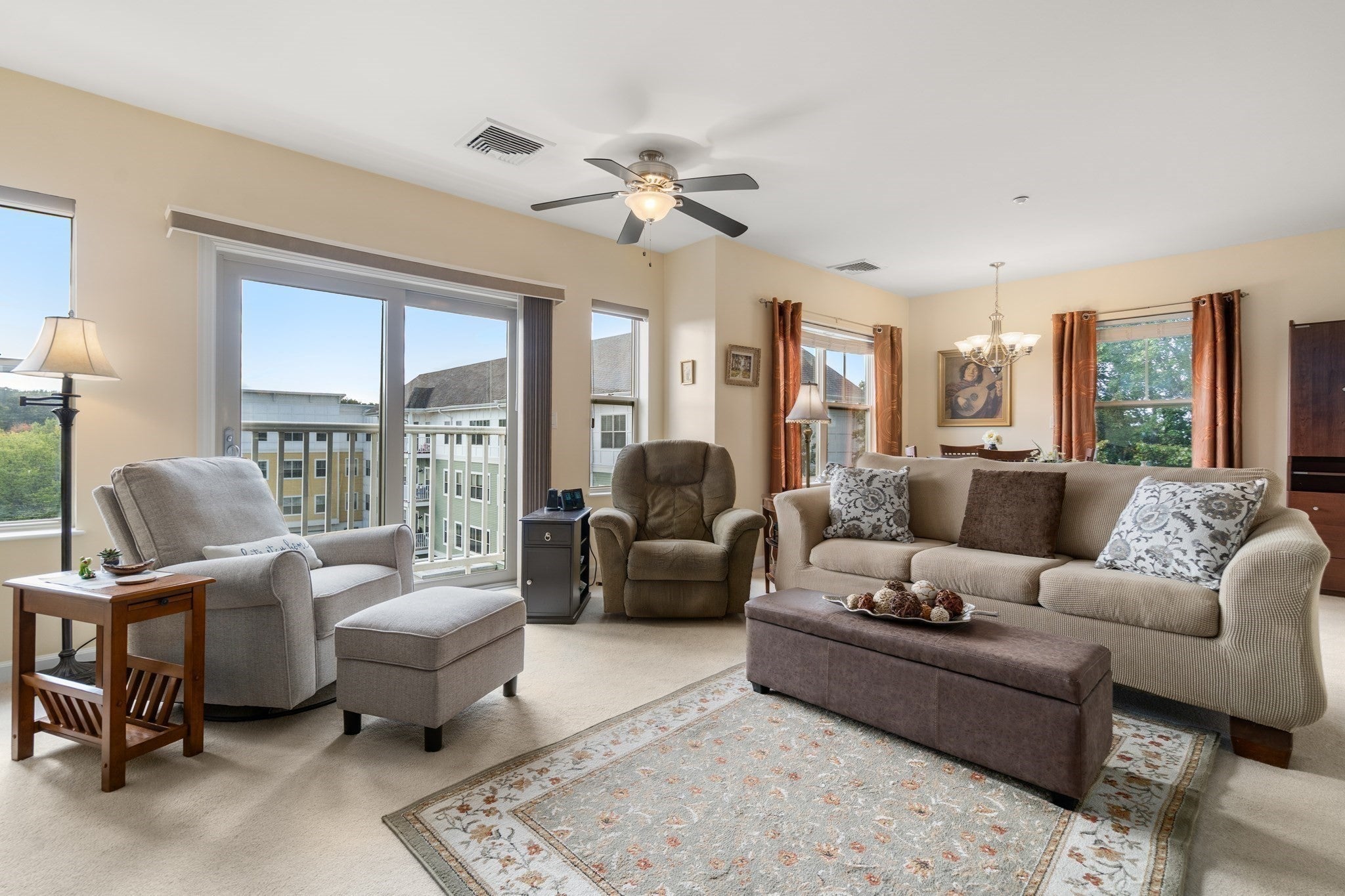 250 Main Street 402