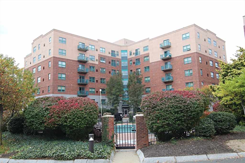 Chelsea, Massachusetts 02150, United States, ,14 BathroomsBathrooms,Commercial,Active,239088