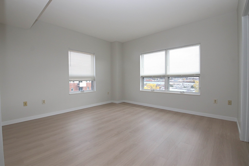 Chelsea, Massachusetts 02150, United States, ,14 BathroomsBathrooms,Commercial,Active,239088