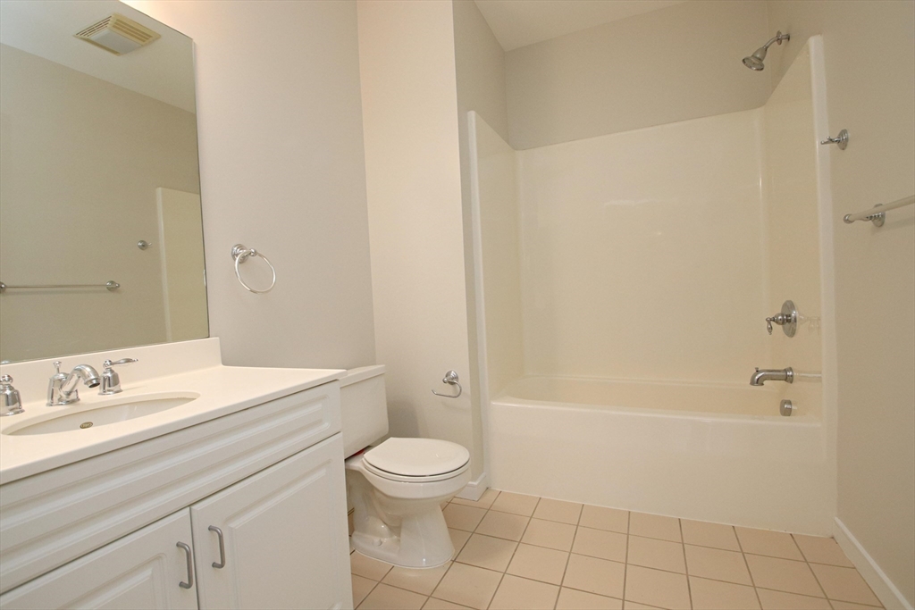 Chelsea, Massachusetts 02150, United States, ,14 BathroomsBathrooms,Commercial,Active,239088