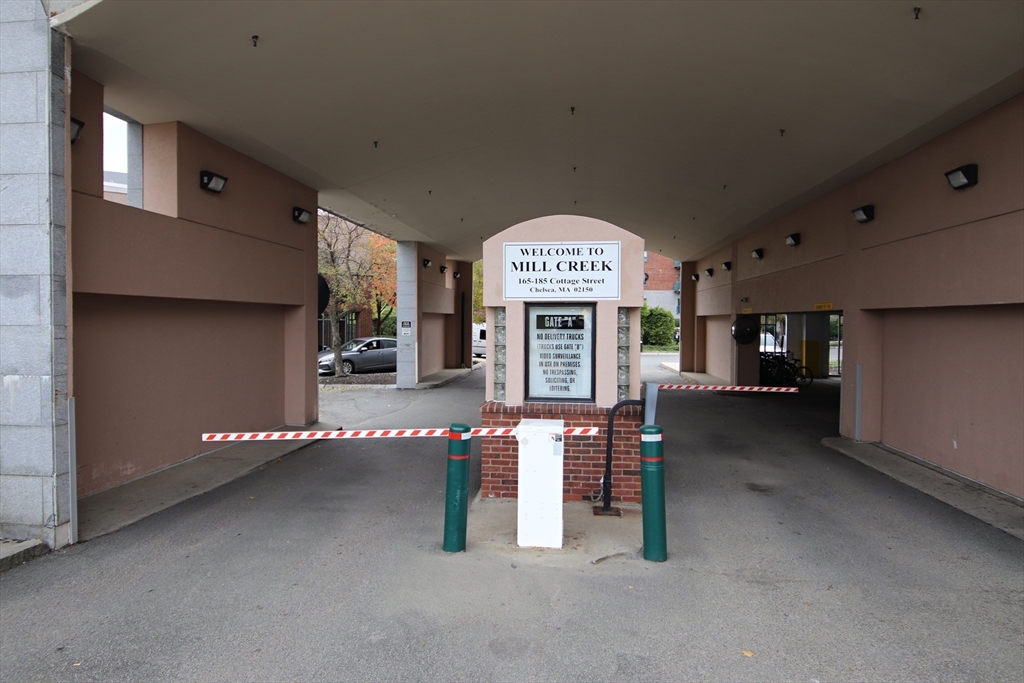 Chelsea, Massachusetts 02150, United States, ,14 BathroomsBathrooms,Commercial,Active,239088