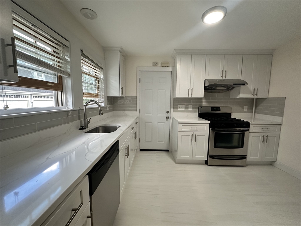 83 Quincy Shore Dr 1