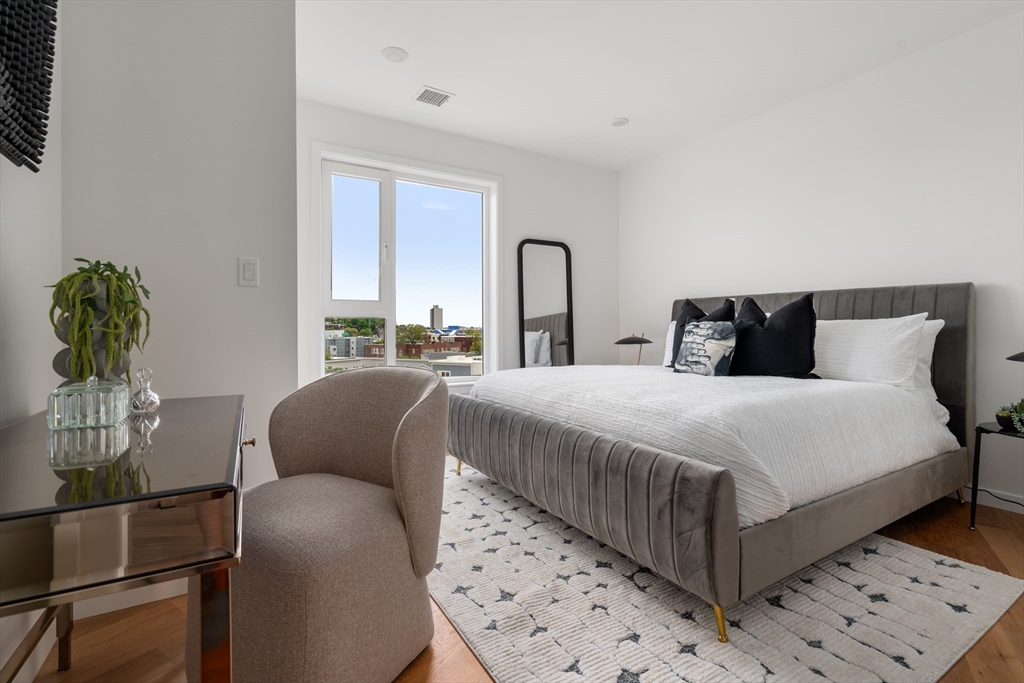 267 Old Colony Ave #404, Boston, MA Photo #19
