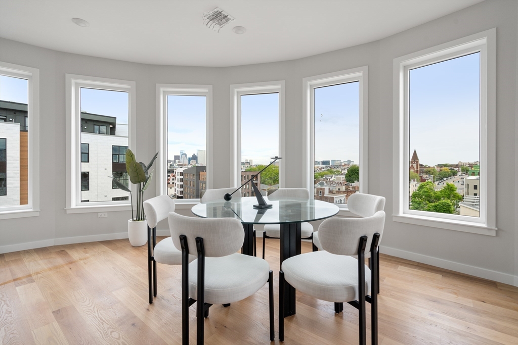 267 Old Colony Ave #404, Boston, MA Photo #6