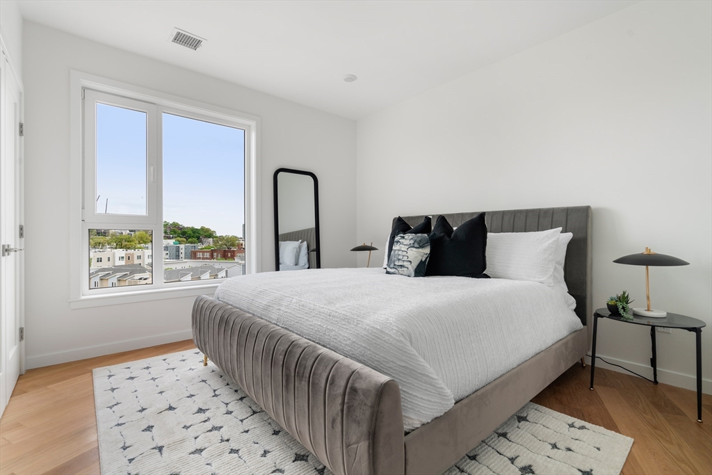 267 Old Colony Ave #404, Boston, MA Photo #18