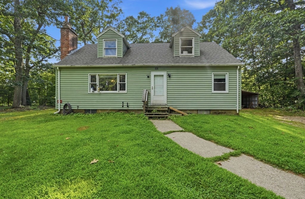 Photo of 483 Federal St, Montague, MA