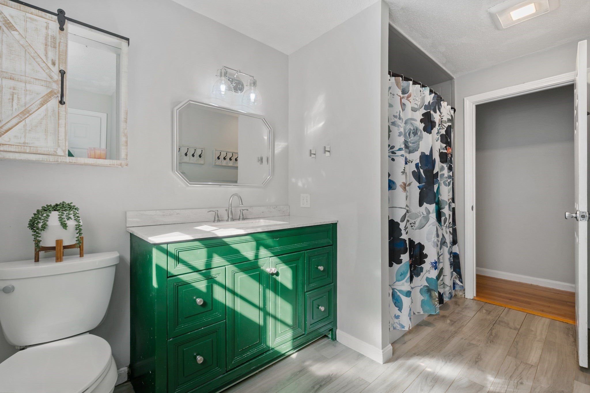 631 Central St, Holliston, MA, 631 Central St, Holliston, MA Photo #17