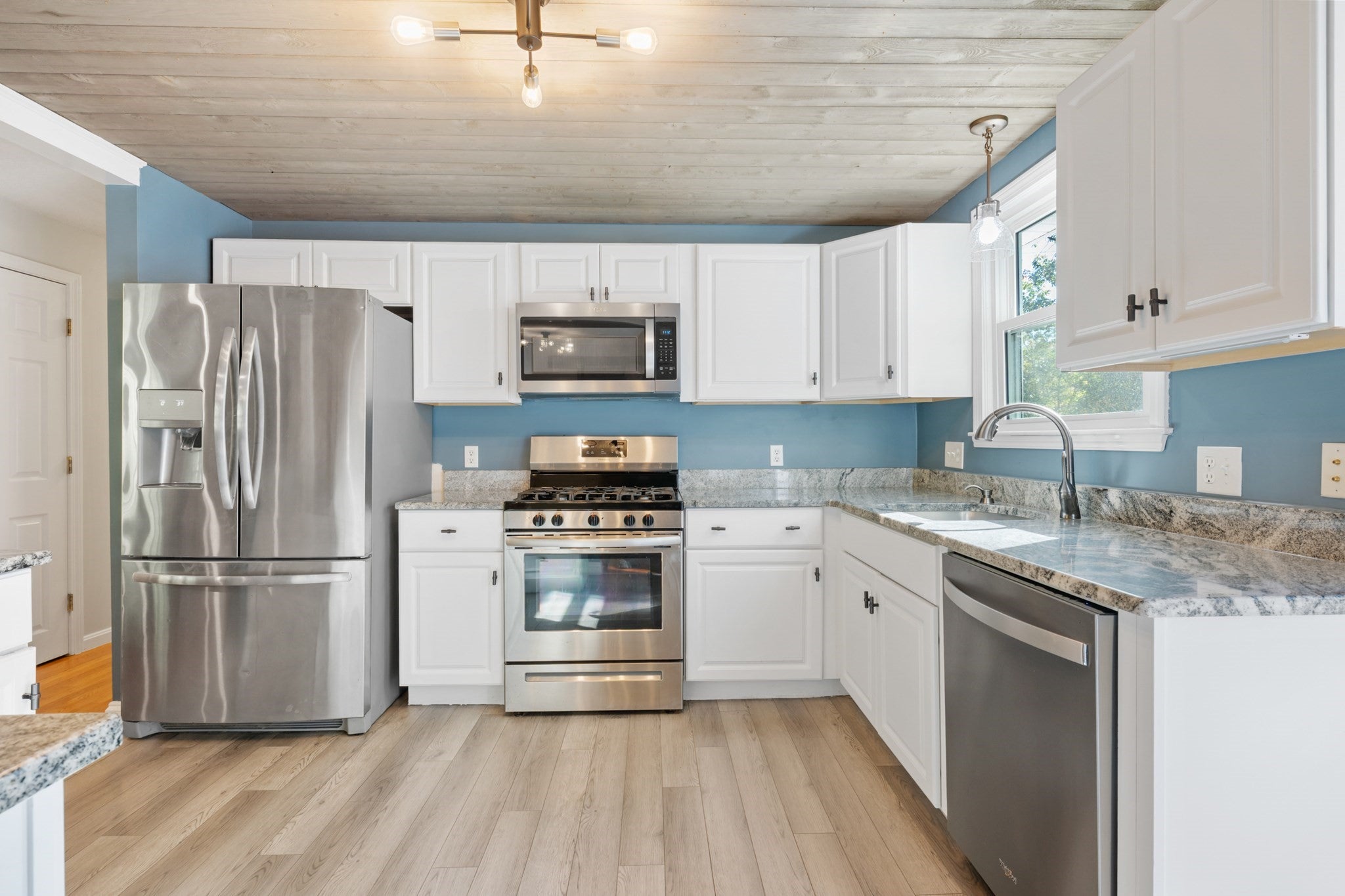 631 Central St, Holliston, MA, 631 Central St, Holliston, MA Photo #12