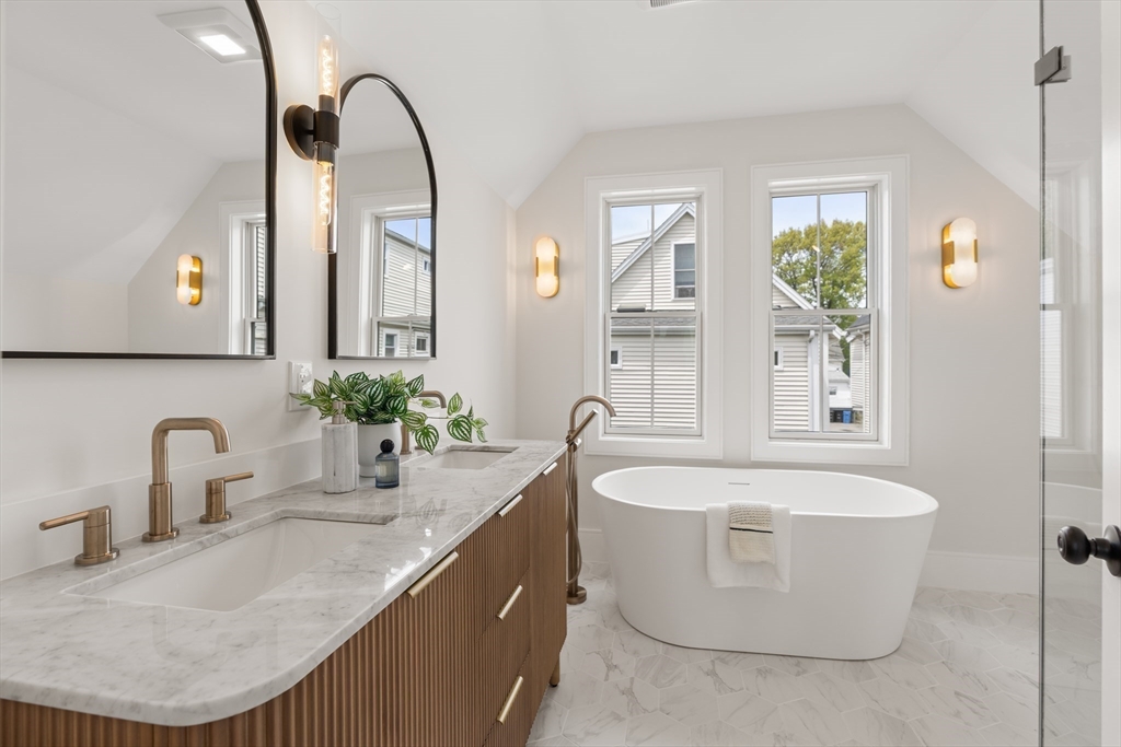 326 Lowell Street #4, Somerville, MA Photo #8