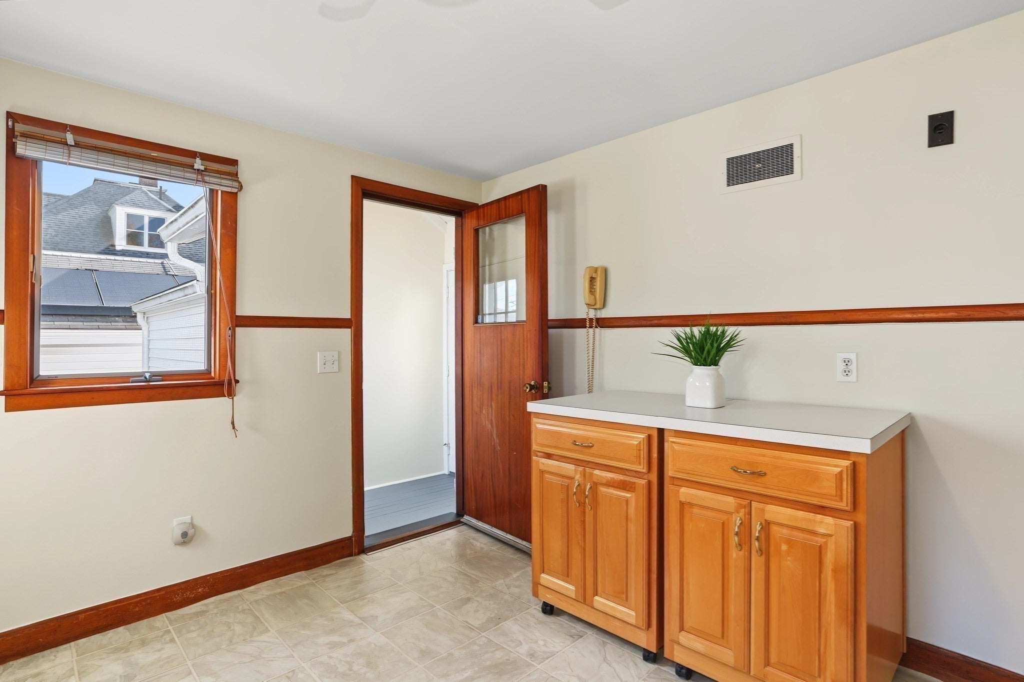 8 Garfield Avenue, Saugus, MA Photo #11