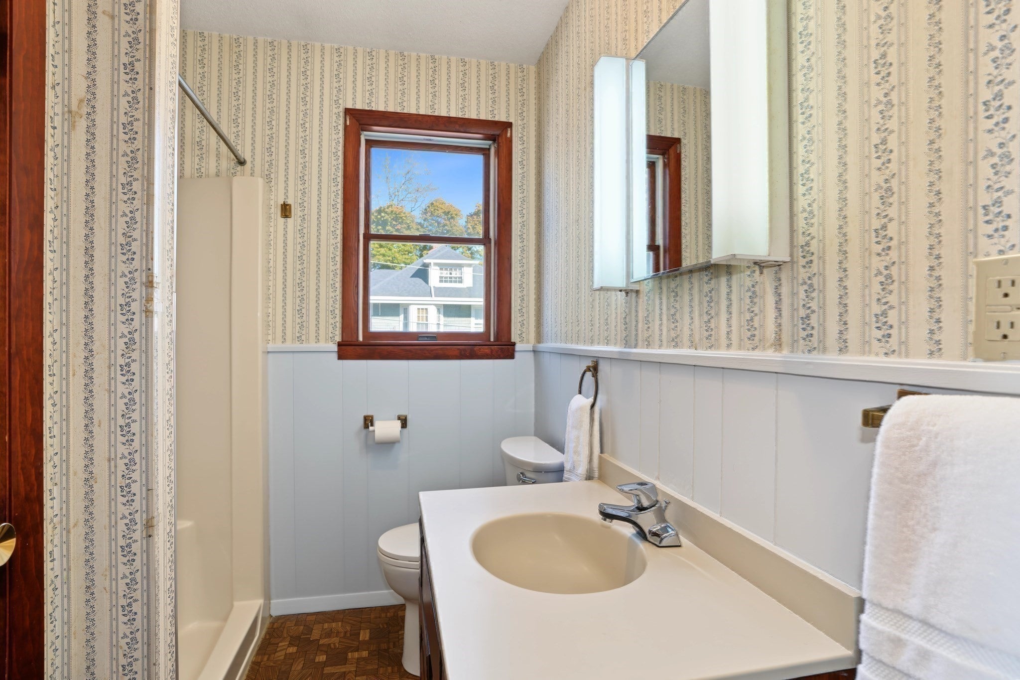 8 Garfield Avenue, Saugus, MA Photo #24