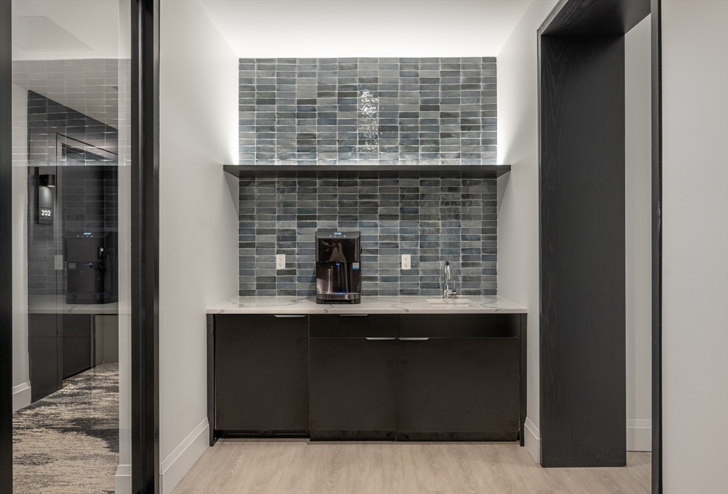 93 Bennington St #505, Revere, MA Photo #21