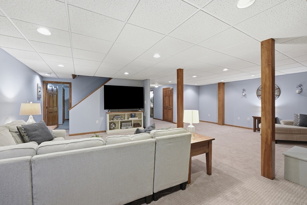 45 Boylston Circle, Shrewsbury, MA, 45 Boylston Circle, Shrewsbury, MA Photo #35