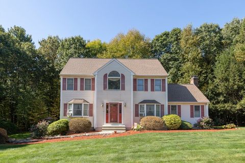 60 Tyler Dr Uxbridge MA 01569