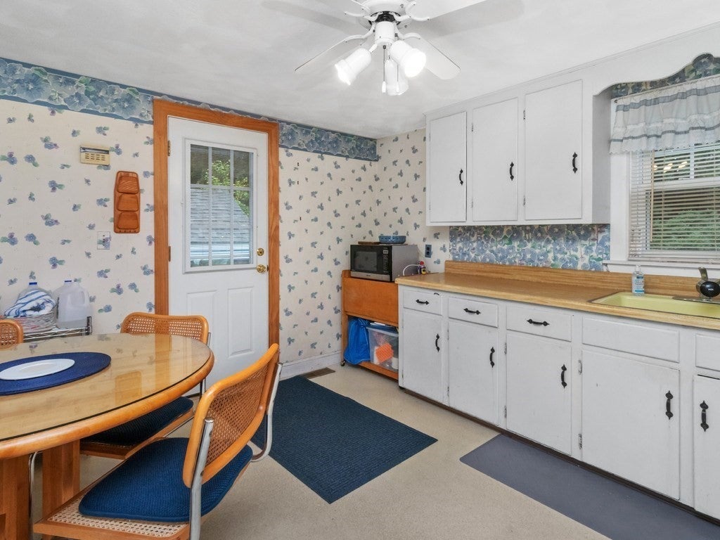 71 Farnum Road, Waltham, MA, 71 Farnum Road, Waltham, MA Photo #3