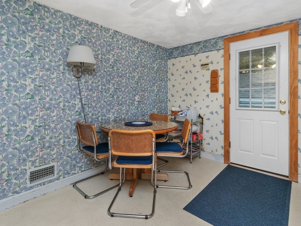 71 Farnum Road, Waltham, MA, 71 Farnum Road, Waltham, MA Photo #5