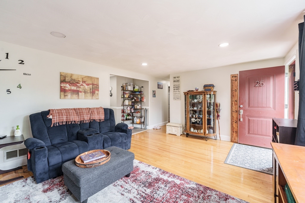 25 Appleby Rd
