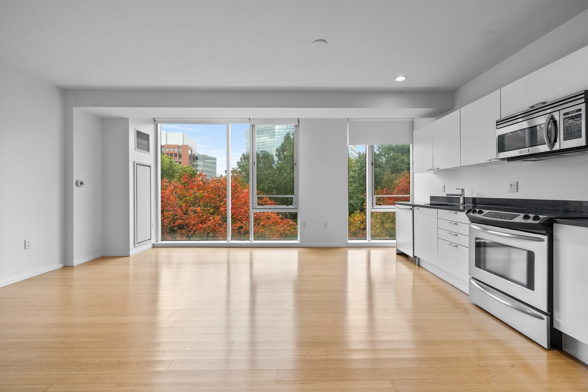 2 Earhart St