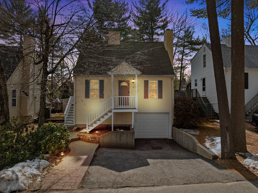 Marlborough, Massachusetts 01752, United States, 3 Bedrooms Bedrooms, ,2 BathroomsBathrooms,Residential,Contingent,86724