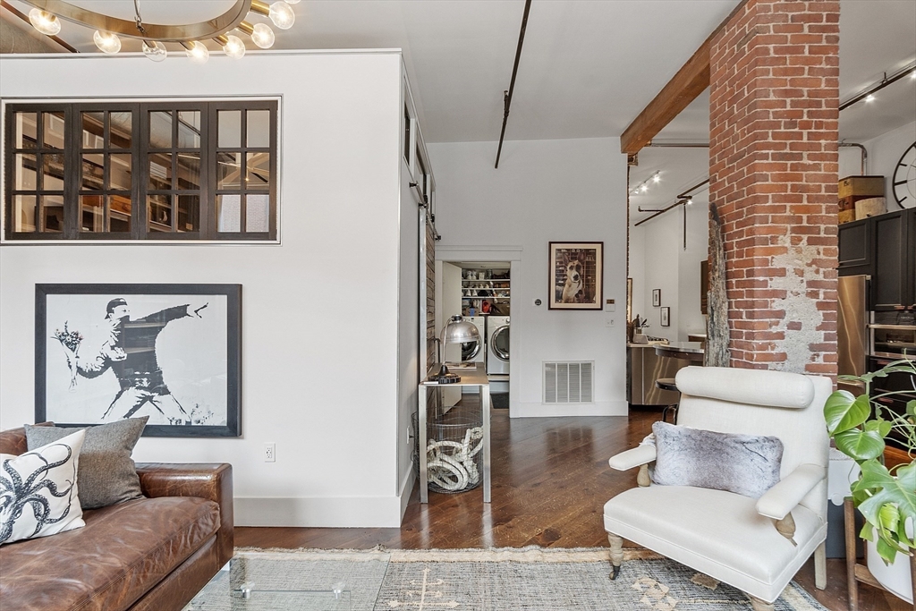 172-178 Green St 1