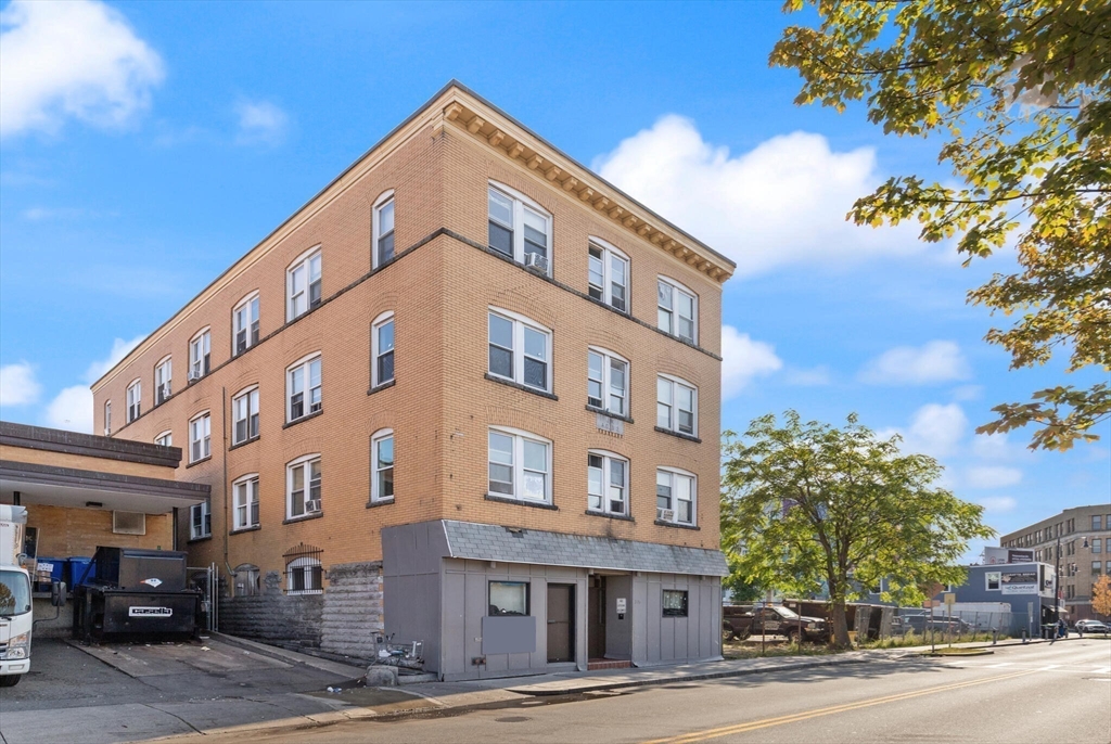 374-378 Washington St