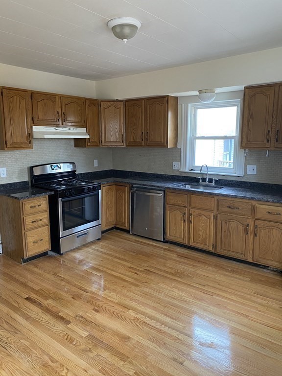 138 Fremont Ave