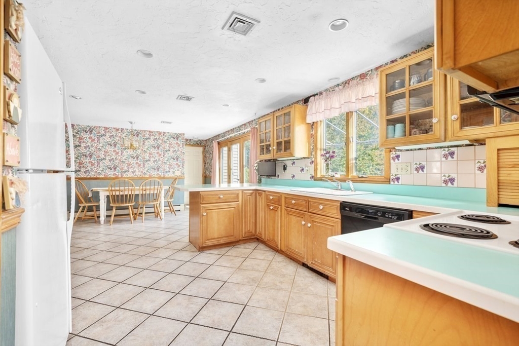 43 Flint Locke Dr
