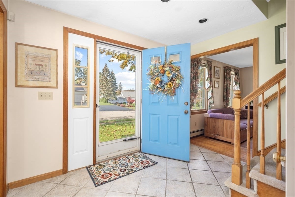 43 Flint Locke Dr