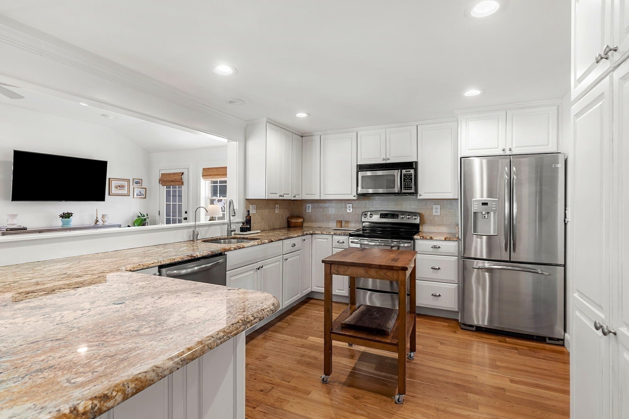 29 Linwood St, Chelmsford, MA, 29 Linwood St, Chelmsford, MA Photo #7
