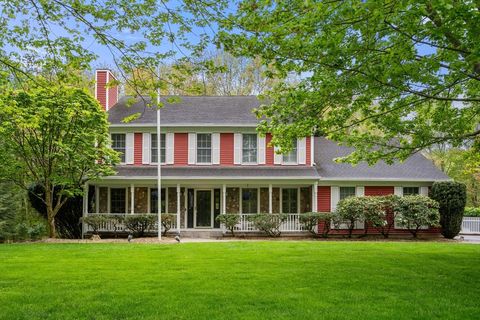 Photo of 7 Maple Brook Ln, Franklin, MA 02038 (MLS # 73520294)
