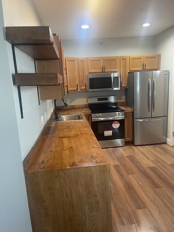 131 Stewart Street 3A