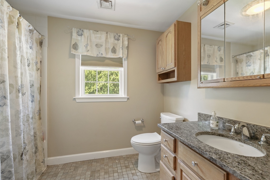 11 Draper Ave, North Attleboro, MA Photo #28