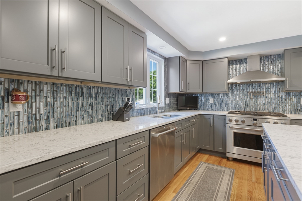 11 Draper Ave, North Attleboro, MA Photo #12