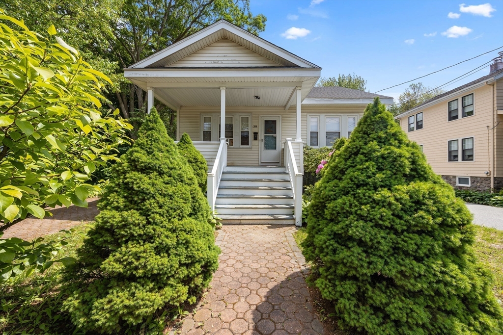 38 Grove St