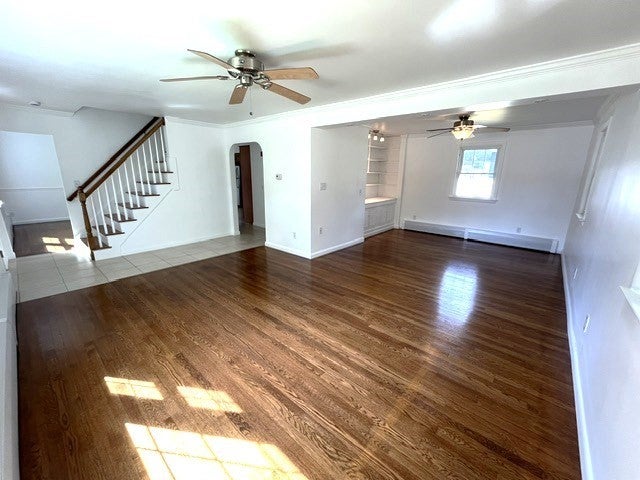 110 Longmeadow Dr