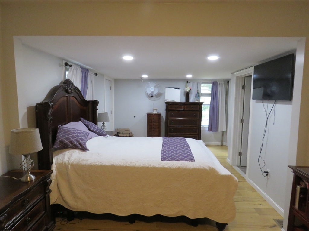 89 N High Street, Foxboro, MA, 89 N High Street, Foxboro, MA Photo #11
