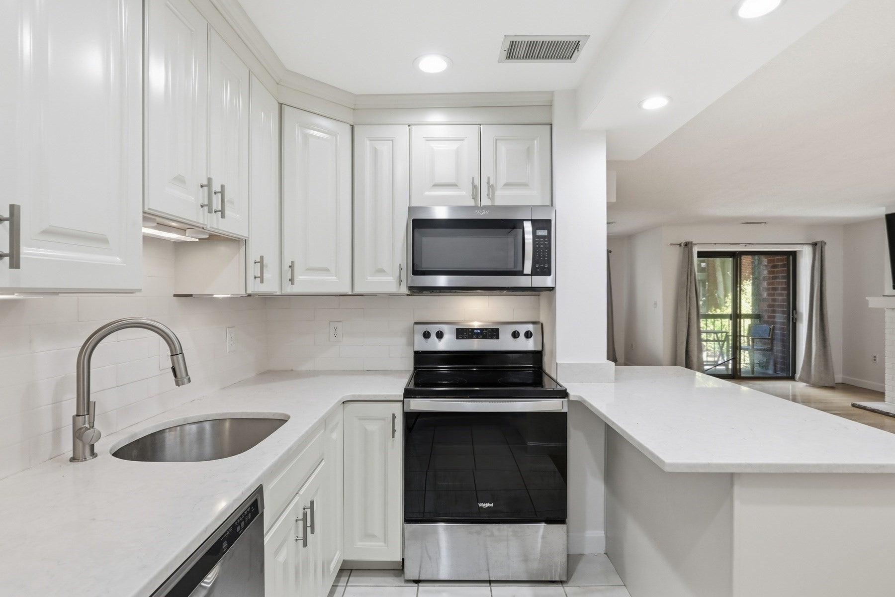 666 Main Street #210, Winchester, MA Photo #12