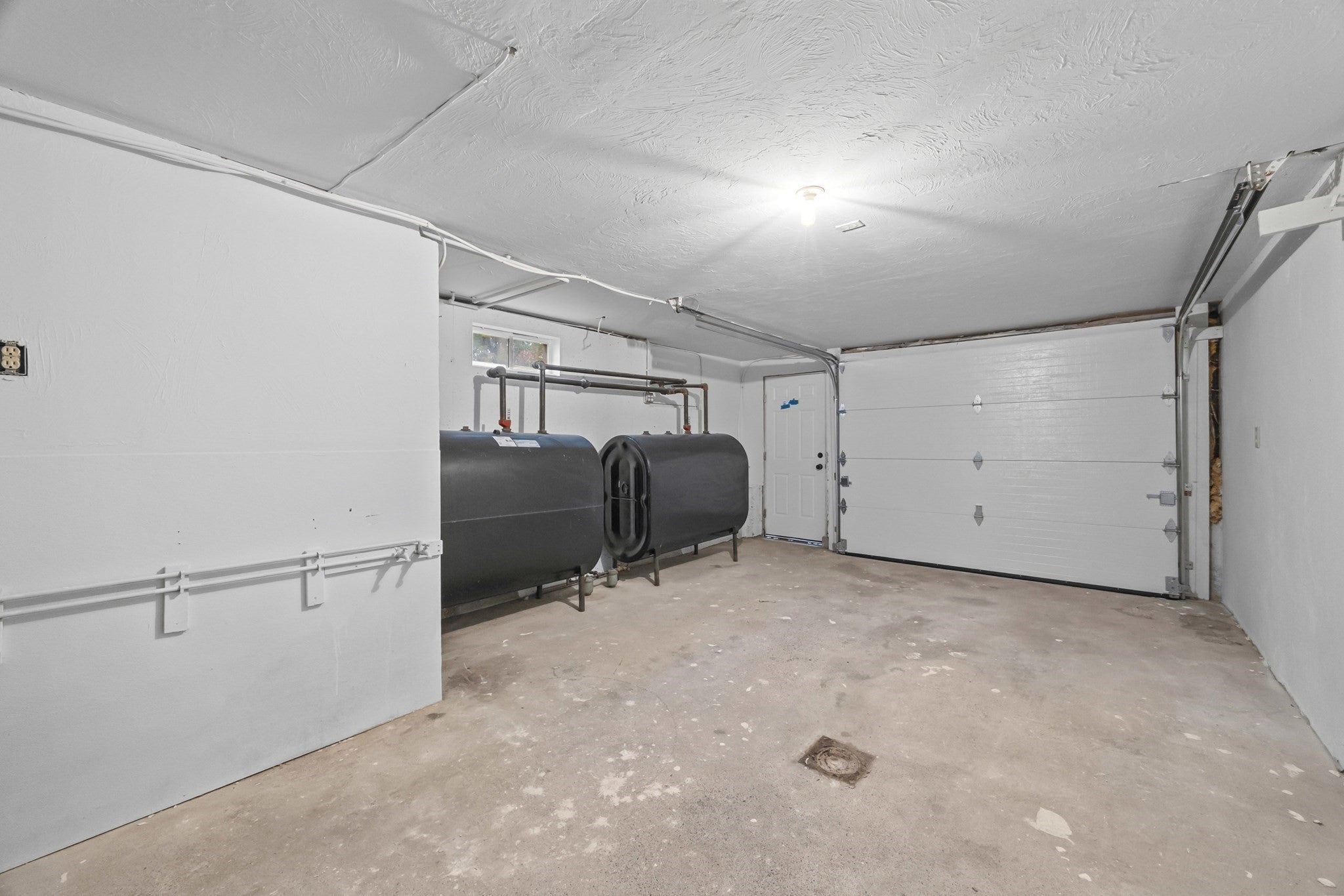 50 Mccracken Rd, Millbury, MA, 50 Mccracken Rd, Millbury, MA Photo #32