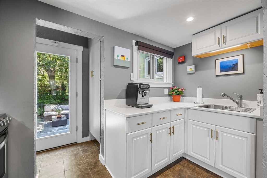 4 Bradford Acres Road F