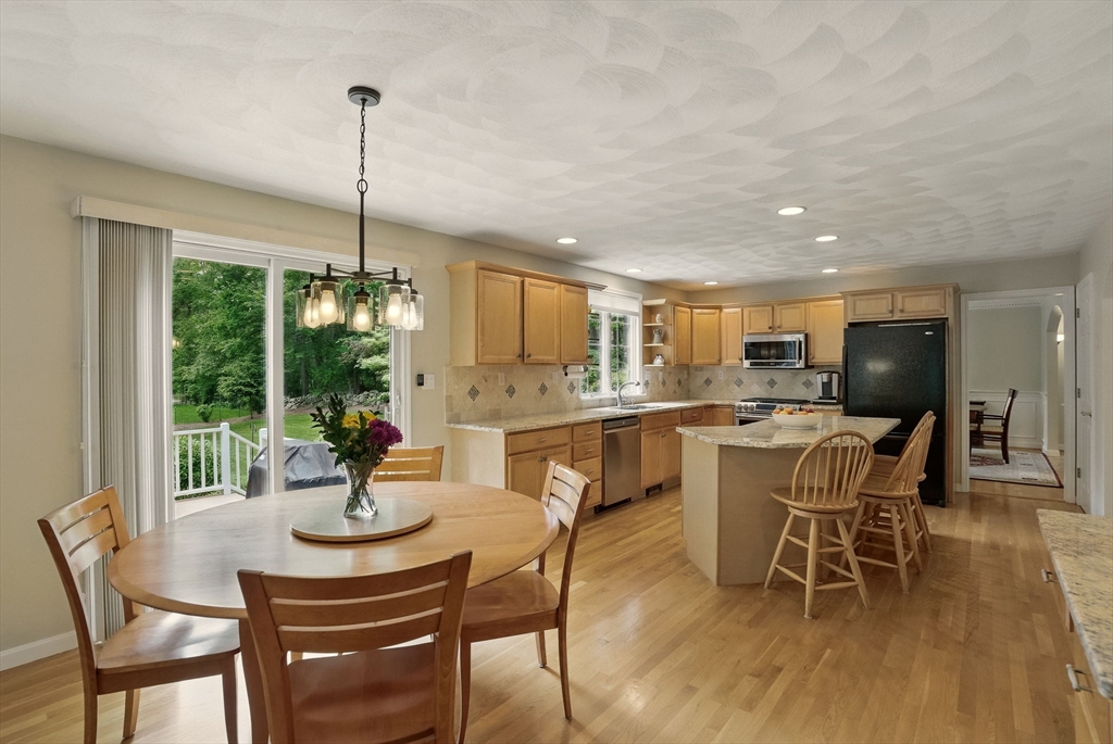 7 Karen Dr