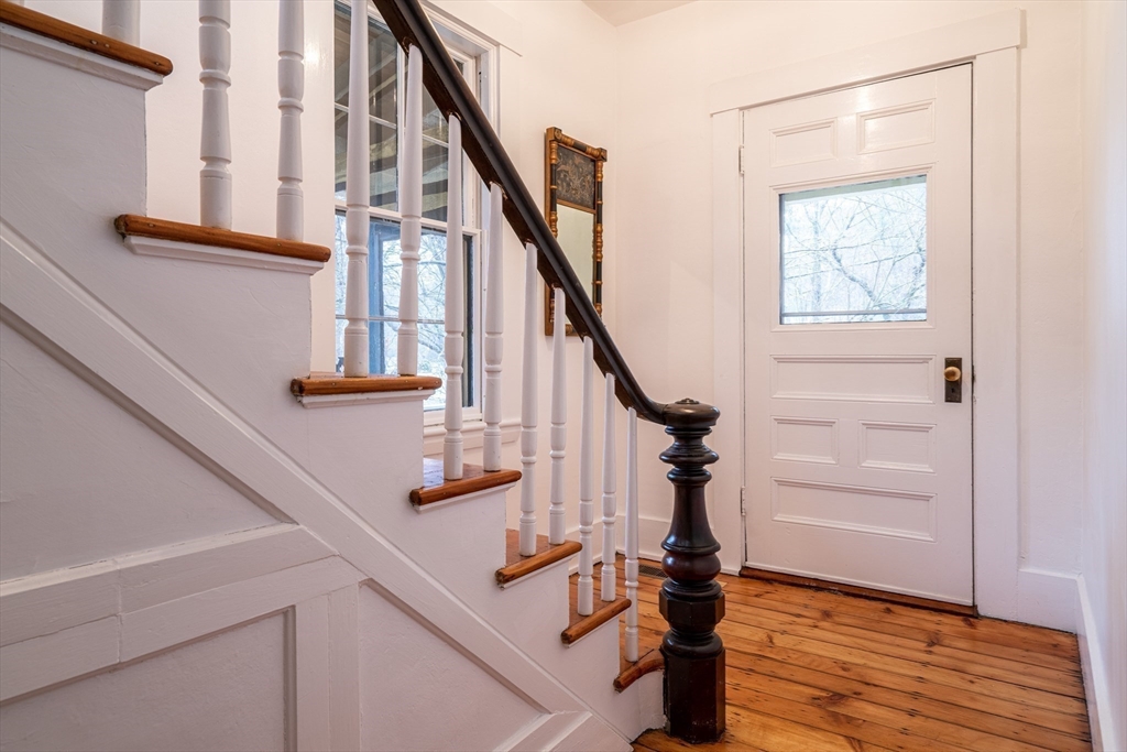 Medfield, Massachusetts 02052, United States, 4 Bedrooms Bedrooms, ,3 BathroomsBathrooms,Residential,Active,114095